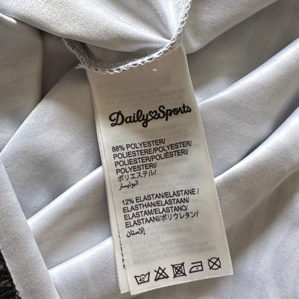 Daily sports XL sleeveless top - Picture 4 of 5